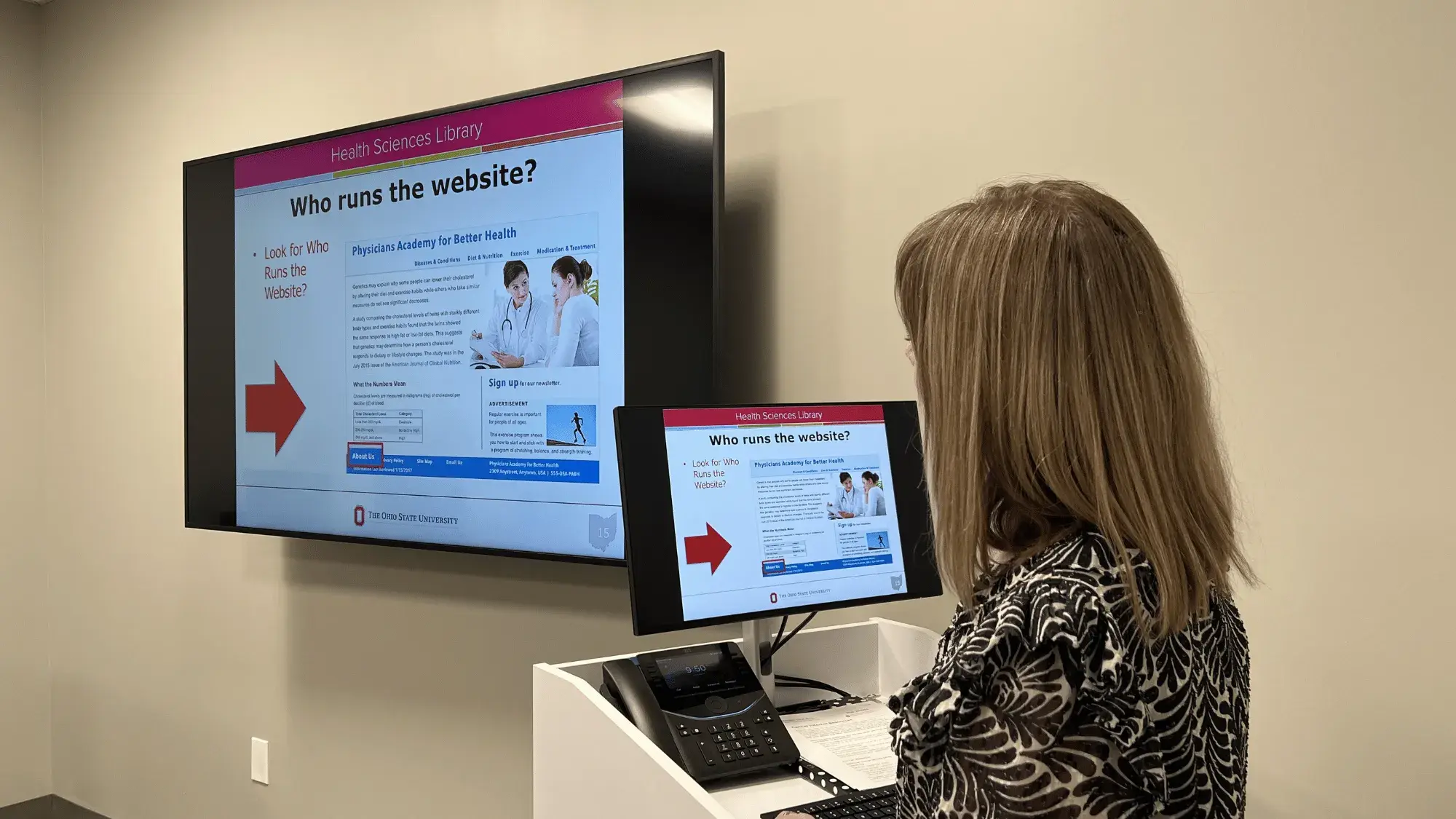 Staff member sharing a presentation on finding reliable health information online.